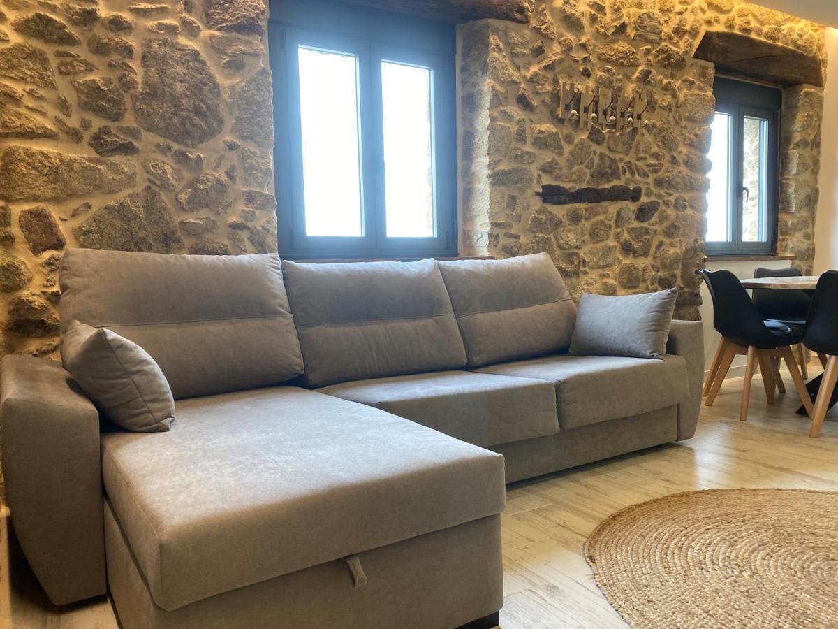 As Penedas, Casa Dos Arcos *
